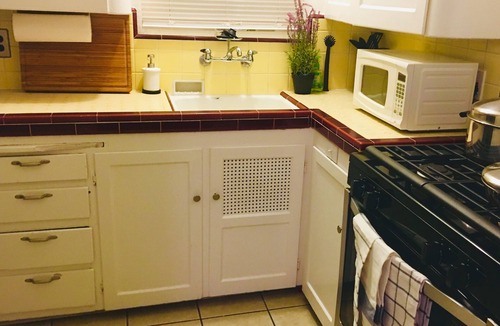 Ocean Beach Cottage | Private cottage in the heart of Ocean Beach