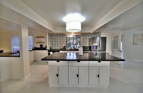 Green Valley North House | Private gated Resort home near the strip! 3 NIGHT MIN