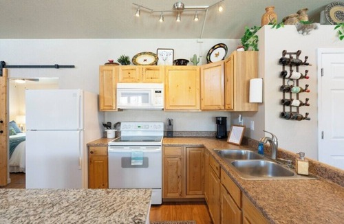 Wickenburg Apartment | Private Guesthouse w/Pool in Historic Wickenburg!