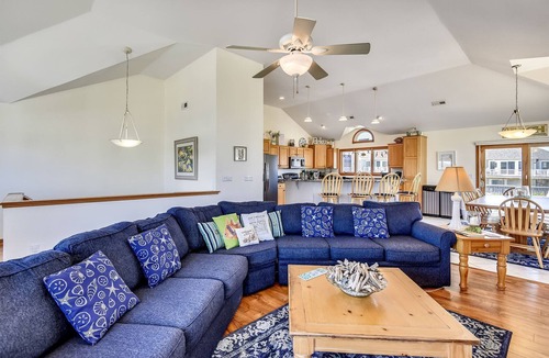 Ocean Sands House | Private heated pool, hot tub, game room with pool table, Pet friendly!