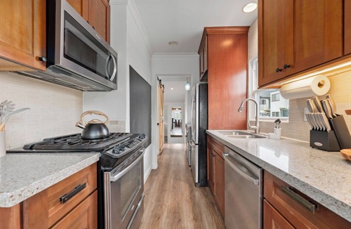 Normal Heights House | Private Hot Tub, Mini-Golf, Firepit, BBQ, 10 Mins to Zoo & Balboa Park