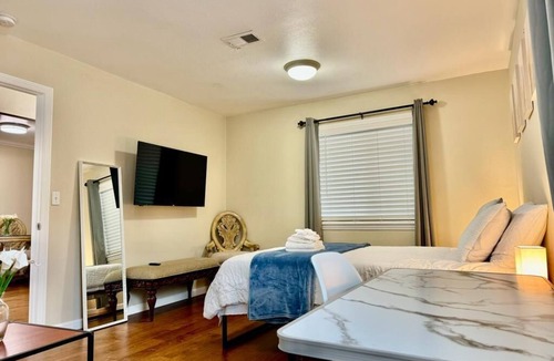 Castro Valley House | Private In-Law With Garden Access
