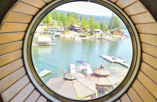 Bass Lake House | Private Lakefront Home, 7-1/2 BR, Private Dock
