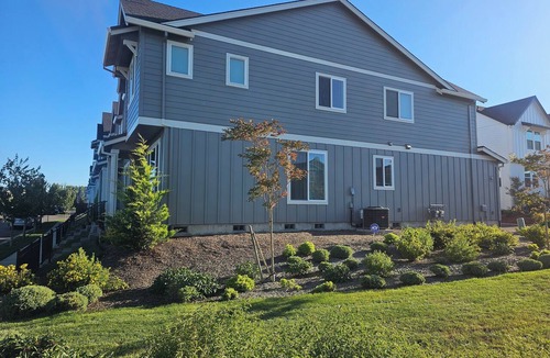 North Plains House | Private Master Suite Near Intel & Hillsboro & Portland