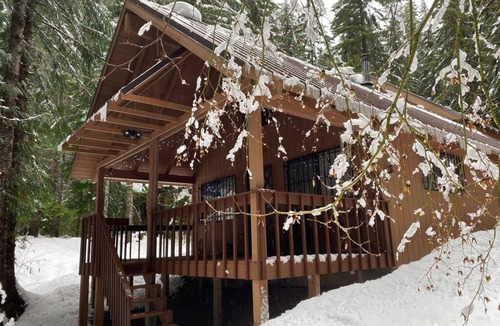Easton Cabin | Private Mountain Cabin at Kachess Lake