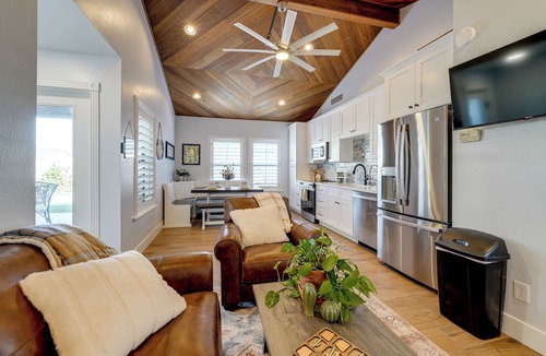 Mesa Apartment | Private Pool & Hot Tub! Relaxing Mesa Apartment