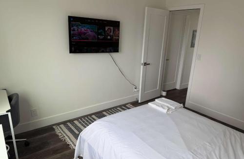 Parkside House | Private Room in Modern Homestay with Fast Wifi