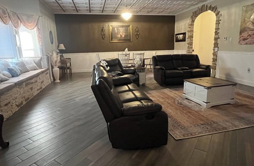Hildale House | Private, soothing 5-bedroom home with AC in charming Hildale