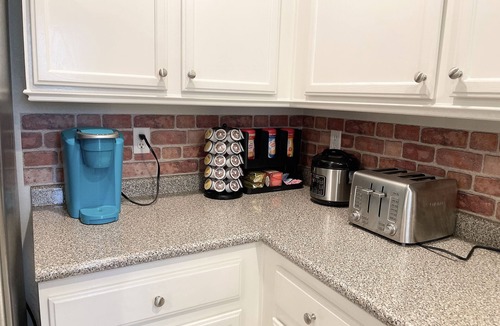 Rhodes Ranch House | Professional Clean Entire 3BR house! Close to shopping and Strip!