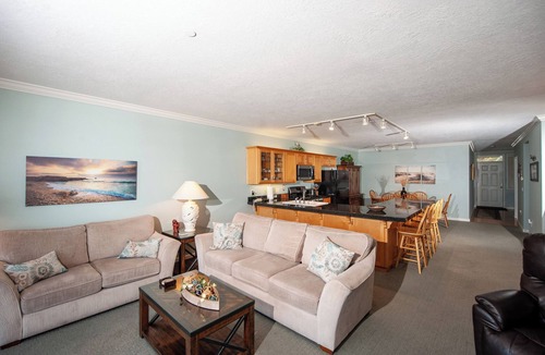 Depoe Bay Condo | Promo! Stunning Oceanfront Condo, Wifi, HDTV, Hot Tub, Indoor Pool and More!