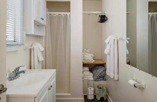Avila Beach House | Property management change. Same property can be found under ID 3591545.