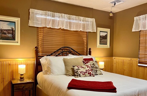 Prescott Cabin | Prospector's Hideaway - Prescott Cabin Rentals