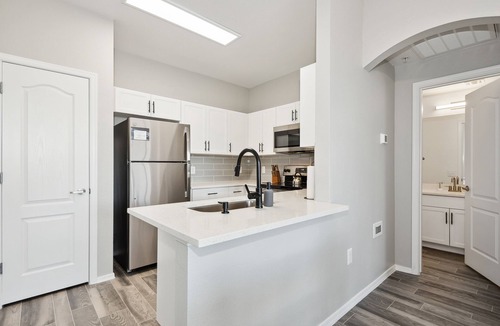 Desert View Village Apartment | Pure Suites Ascent 1 Bed Gym Pool