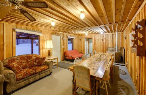 De Borgia House | Quaint DeBorgia Retreat: Black Diamond Guest Ranch