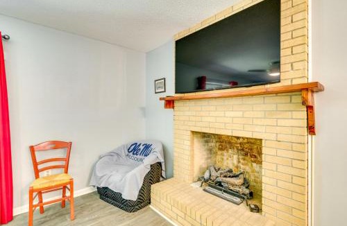 Oxford House | Quaint Oxford Home ~ 2 Mi to Ole Miss & The Grove!