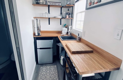 Clay Springs House | Quaint Tiny Home on Working Homestead-20 mins from Show Low!