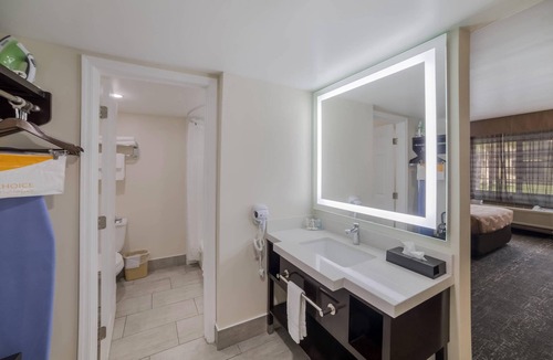 Goodyear Hotel | Quality Inn & Suites Goodyear - Phoenix West