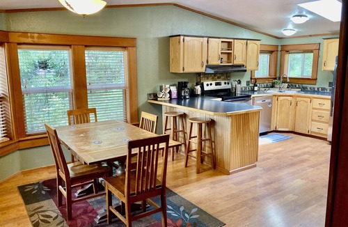 Southeast Eugene House | Quiet 3 Bedroom House in Desirable Eugene Neighborhood