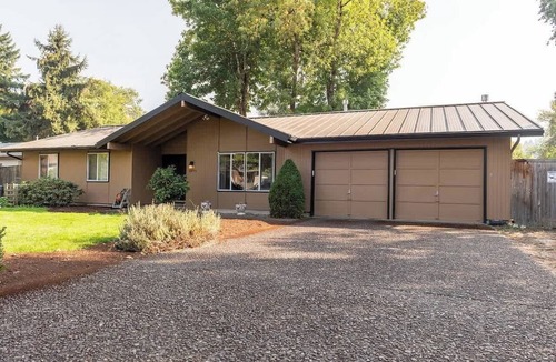 Western House | Quiet Guest Suite 10 Min to Autzen Dog Friendly