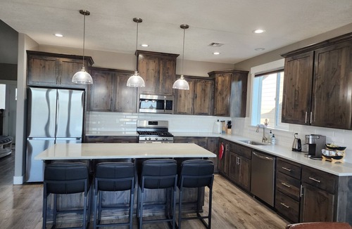 Sunnyslope House | Quiet Modern Home in South Salem with Game Room + 3 Bedrooms