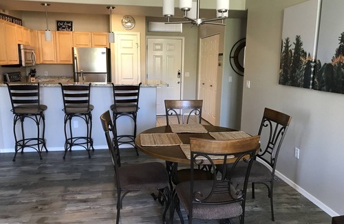 North Scottsdale Condo | Quiet Poolside Gated Resort Condo at Grayhawk