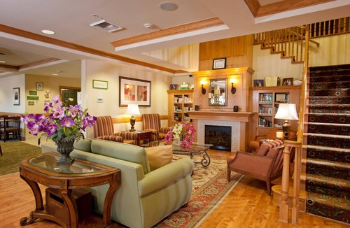 Barstow Hotel | Quiet Stay w/Free Breakfast + Parking Near Harvey House Museum – 10 Min Drive