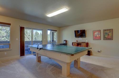 Bend House | Quinn Creek home