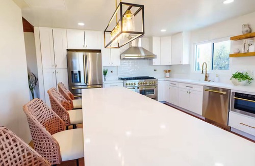 Bonsall House | Racehorses Saltwater Pool Spa Passion Fruit Farm
