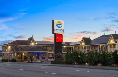 Downtown Hotel | Ramada Bayside Inn & Suites Eureka