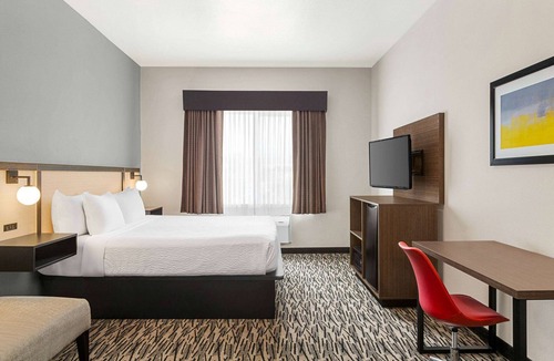 Marina Hotel | Ramada by Wyndham Marina
