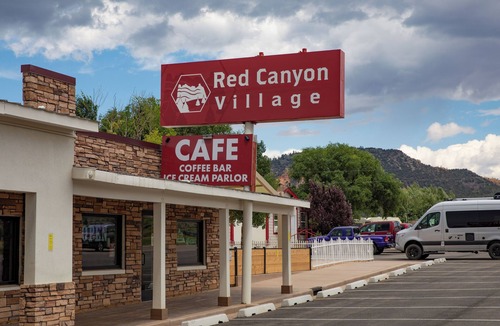 Panguitch Cabin | Red Canyon Village