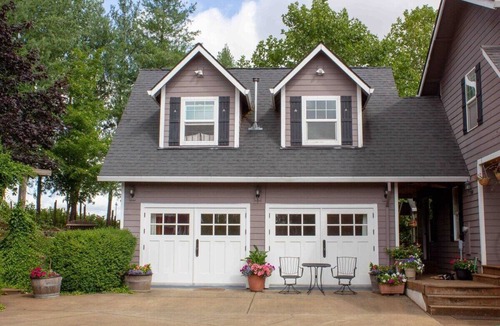 Newberg Apartment | Red Hills Retreat — Lower Carriage House