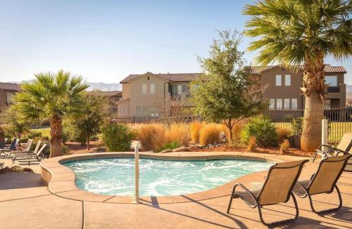 Santa Clara House | Red Rock Hideaway Family Home with Casita