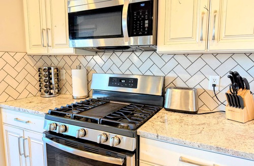 Sienna Hills House | Red Rock Landing- spacious & luxurious 4 bed/4 bath townhouse near Zion w/VIEW!