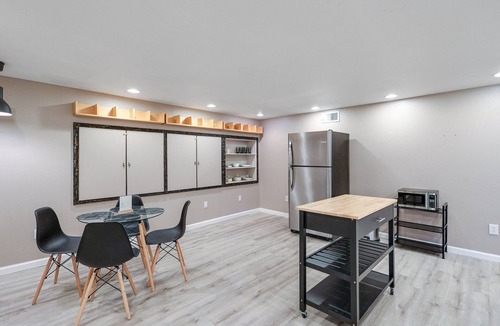 Sunset Apartment | Redbud Respite : Peaceful & Central