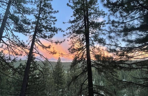Truckee House | Relax and Enjoy the Beautiful Mountain Views