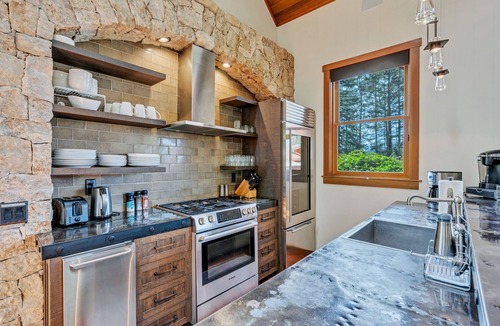 Santa Rosa House | Relax in the most beautiful, secluded setting Sonoma County has to offer