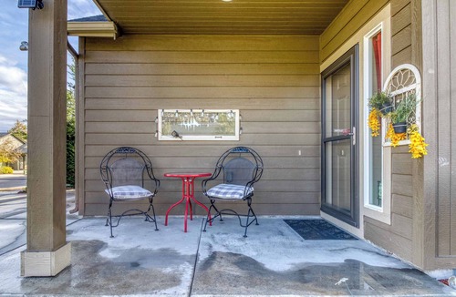 Old Farm District House | Relaxed Comfort in SE Bend - 3BR, 2BA with A/C & Cozy Patio
