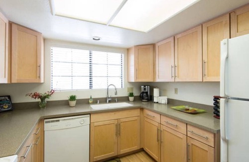 Palm Springs Condo | Relaxing and Awesome Mountain View Luxury Condo! Permit ID#161