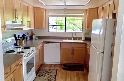 Palm Springs Condo | Relaxing and Awesome Mountain View Luxury Condo! Permit ID#161