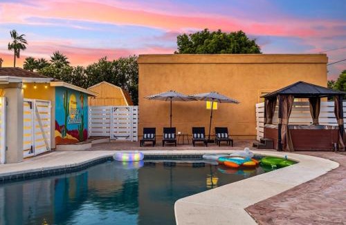Sherwood Towne Apartment | Relaxing Casita - Pool - Spa - Prime Location