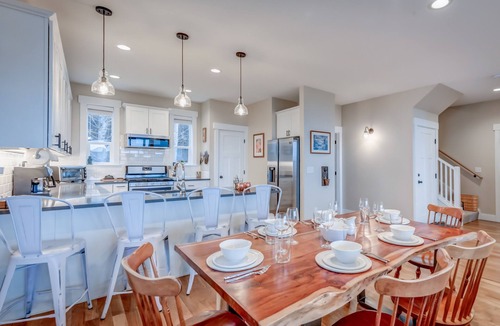 Lincoln City House | Relaxing Coastal Haven, Forest Trails, Ocean Views