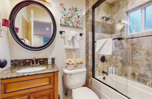 Tahoe Island House | Relaxing Dog-friendly home with gas grill & private fenced yard - close to marina