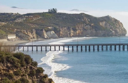 Avila Beach Resort | Relaxing Overnight Stay! 3 Modern Units, Free Parking, Onsite Pool