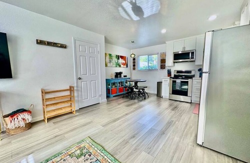 Downtown Sacramento Apartment | Remodeled 2BR · Ground Floor · Gated · Walk to Midtown
