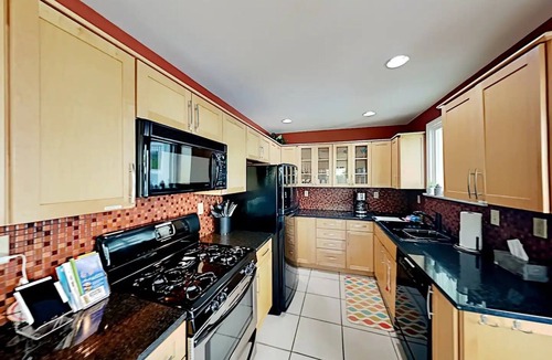 Sunrise Vista Chino House | Remodeled Home w/30-Ft Pool, 8-Person Spa, Free WIFI & Stunning Mountain Views