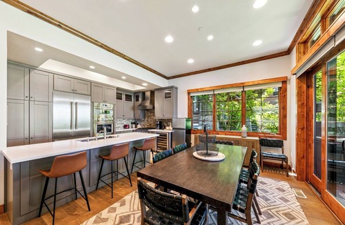 Sierra Shores Condo | Remodeled Luxury Lakeview w/Fireplace, Hot Tub, Gym | PEAK SS13