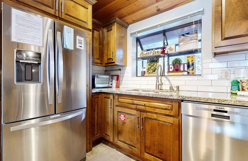 Mammoth Lakes Condo | Remodeled Townhome near Golf Course! Private Deck & Gas Grill. Quiet Location
