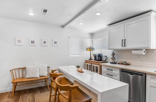 West Sacramento House | Remodeled West Sacramento home in quiet location!