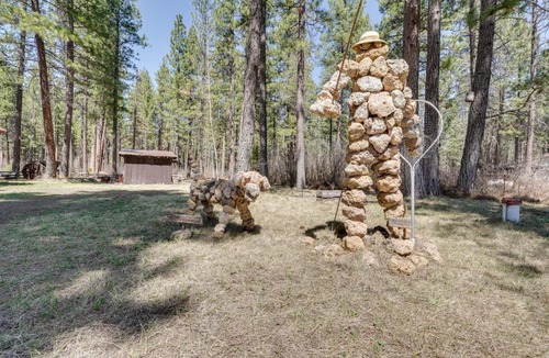 Klamath County House | Remote Escape: Klamath Falls Cabin By Lake & Hikes